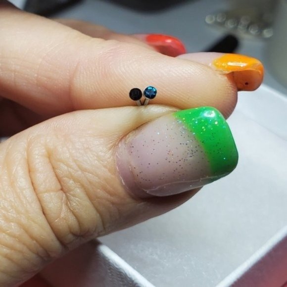 New 10 Crystal Micro Minimalist Tiny Nose Studs - Picture 14 of 16